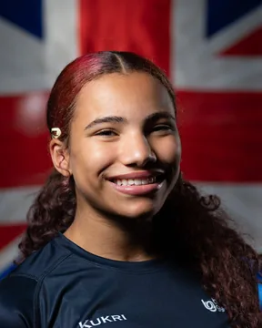 Nia Leat